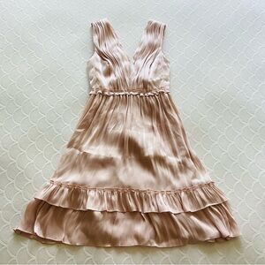 NWT BCBG Everett Pink Tiered MIDI